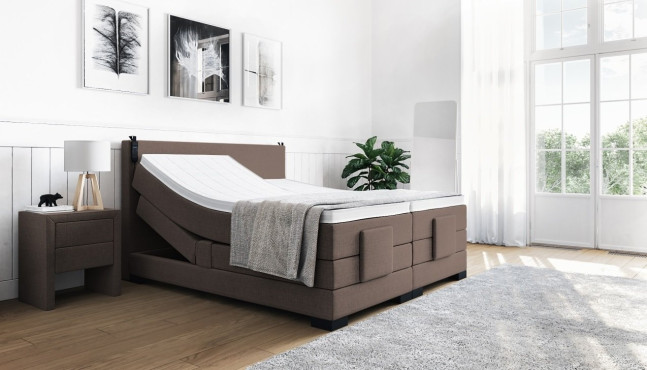 Boxspringbett Erik mit Kopfteil Konrad mit Überstand; eckige Füße in Schwarz